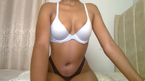 lunah online show from May 2026 11:12:02 PM