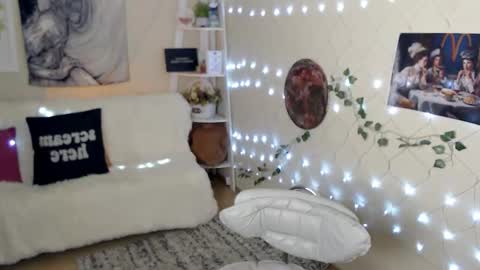 Snapshot of missmelons_ chatting on January 2025 03:06:01 PM Li online show from January 2025 03:06:01 PM