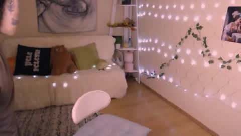 Snapshot of missmelons_ chatting on November 2025 02:39:01 PM Li online show from November 2025 02:39:01 PM