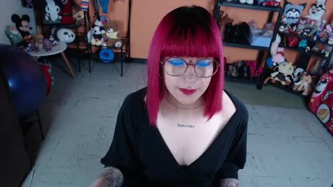 Miss Mia online show from March 2026 10:43:02 AM