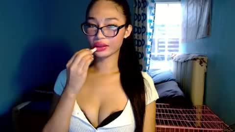 Snapshot of missminervaa chatting on July 2026 08:10:01 AM missminervaa online show from July 2026 08:10:01 AM