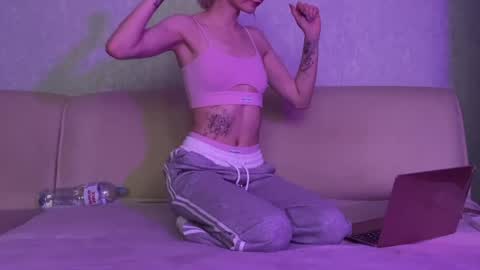 missmiroslava online show from March 2026 08:40:01 AM