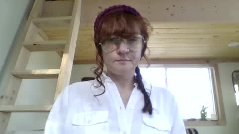 Snapshot of missmoonmagic13 chatting on December 2024 09:45:01 PM Maxxx online show from December 2024 09:45:01 PM