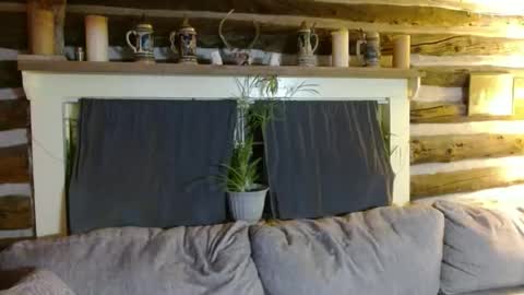 Maxxx online show from November 2025 04:00:02 AM