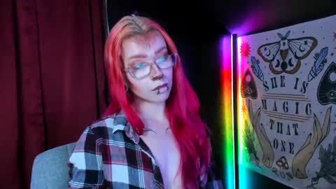 Snapshot of missnikkivill chatting on October 2025 03:14:02 AM Mistress Nikki Vill online show from October 2025 03:14:02 AM