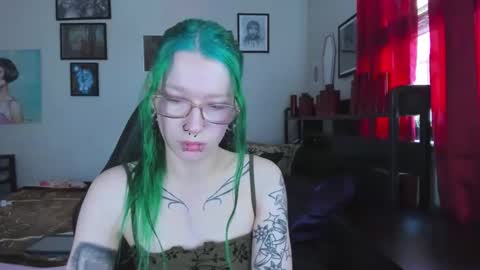 Snapshot of missnikkivill chatting on May 2026 05:11:01 PM Mistress Nikki Vill online show from May 2026 05:11:01 PM