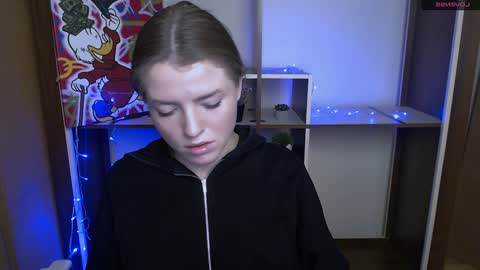 Snapshot of missoliviaa_ chatting on December 2024 01:28:01 PM Olivia online show from December 2024 01:28:01 PM