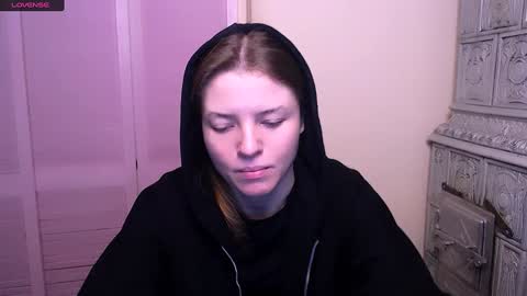 Snapshot of missoliviaa_ chatting on December 2024 09:12:01 AM Olivia online show from December 2024 09:12:01 AM