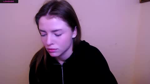 Snapshot of missoliviaa_ chatting on January 2025 09:36:02 AM Olivia online show from January 2025 09:36:02 AM