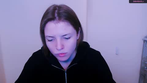 Snapshot of missoliviaa_ chatting on February 2025 12:26:02 PM Olivia online show from February 2025 12:26:02 PM