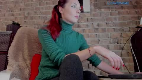 Miss Venus online show from November 2025 09:20:02 AM