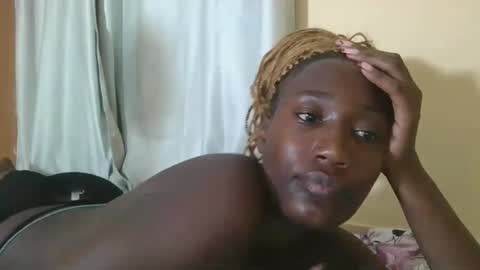 pretty gal online show from March 2025 11:18:02 PM