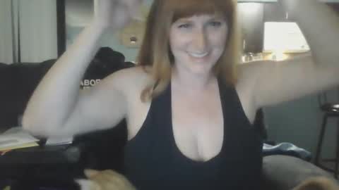 Snapshot of missreddd88 chatting on April 2026 06:33:02 AM Missreddd88 online show from April 2026 06:33:02 AM