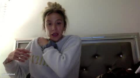 Alyssa online show from May 2026 04:31:02 AM