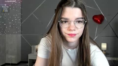 misss_evelyne online show from March 2026 06:30:01 AM