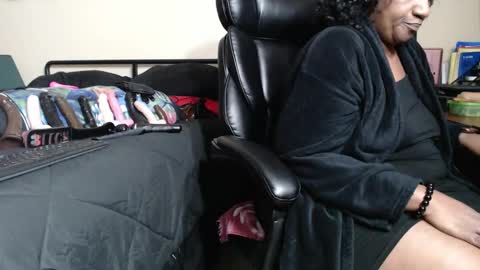 MissTajaa online show from December 2025 04:43:02 AM