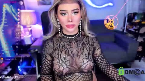 Amanda . online show from November 2025 05:13:02 PM