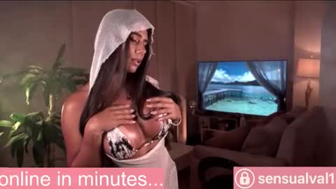 Snapshot of missvalery_1 chatting on September 2025 08:12:02 PM OF online show from September 2025 08:12:02 PM