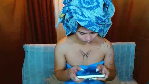 Snapshot of missviolet11 chatting on January 2026 11:25:01 AM SweetViolet online show from January 2026 11:25:01 AM