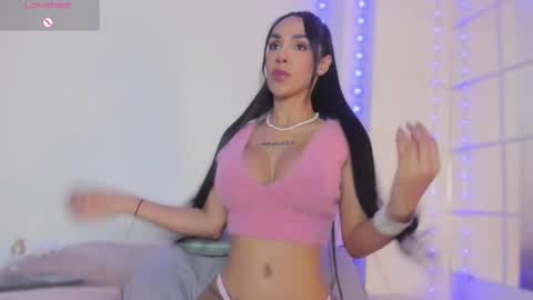 Violetta online show from December 2025 02:00:01 PM