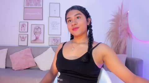 missy_lowe online show from September 2025 05:35:02 PM