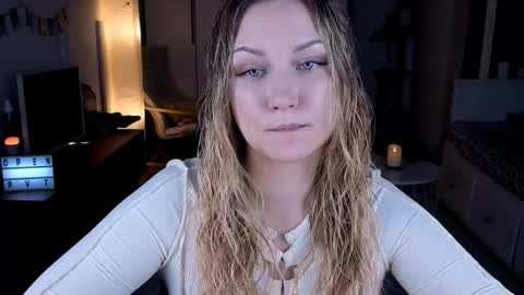 Snapshot of missyourtouch chatting on May 2026 06:34:02 PM MissYourTouch online show from May 2026 06:34:02 PM