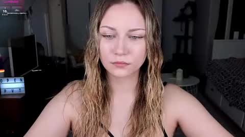 Snapshot of missyourtouch chatting on June 2026 11:23:02 AM MissYourTouch online show from June 2026 11:23:02 AM