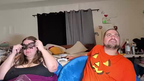 Snapshot of missytongue chatting on November 2025 03:30:02 AM missytongue online show from November 2025 03:30:02 AM