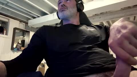 AJ online show from January 2025 05:48:01 AM