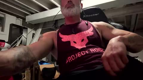 AJ online show from November 2025 01:16:01 AM