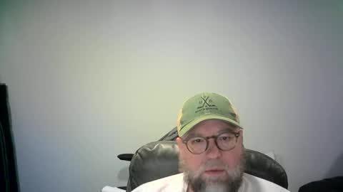 Snapshot of mister_happy567 chatting on October 2025 04:20:02 AM Mr. Happy online show from October 2025 04:20:02 AM