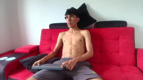 mister_jhonxxx online show from January 2025 07:08:01 PM