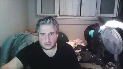 Snapshot of misterbelled chatting on September 2025 12:44:02 AM misterbelled online show from September 2025 12:44:02 AM