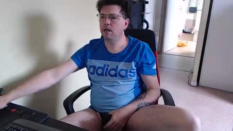 Snapshot of mistercoeur1 chatting on March 2026 08:36:01 AM mistercoeur online show from March 2026 08:36:01 AM