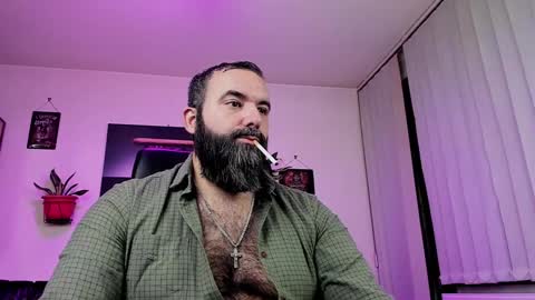 Snapshot of misterlov3r chatting on December 2024 12:40:02 AM misterlov3r online show from December 2024 12:40:02 AM