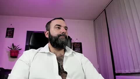 Snapshot of misterlov3r chatting on March 2025 11:00:02 PM misterlov3r online show from March 2025 11:00:02 PM