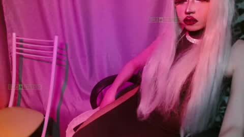 Snapshot of mistr_daria_femdom chatting on May 2026 08:03:01 PM mistr_daria_femdom online show from May 2026 08:03:01 PM