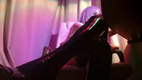 Snapshot of mistr_daria_femdom chatting on June 2026 12:05:02 AM mistr_daria_femdom online show from June 2026 12:05:02 AM