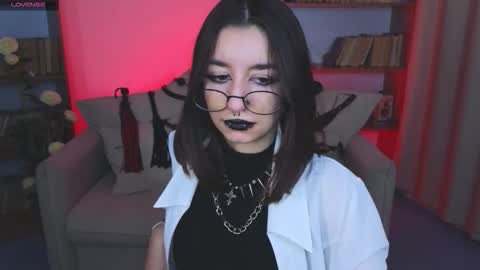 Snapshot of mistress__marcelline chatting on September 2025 10:15:01 AM Marcelline online show from September 2025 10:15:01 AM