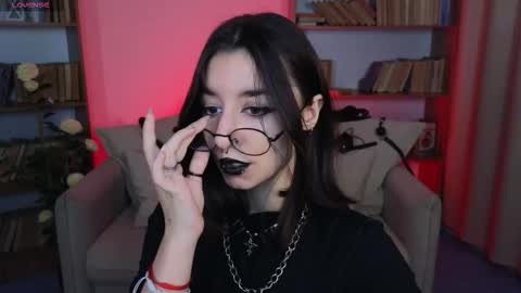 Snapshot of mistress__marcelline chatting on September 2025 09:09:02 AM Marcelline online show from September 2025 09:09:02 AM