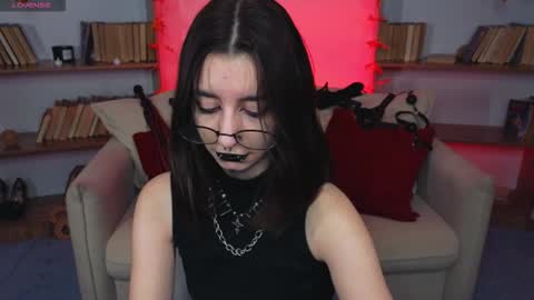 Snapshot of mistress__marcelline chatting on September 2025 09:33:01 AM Marcelline online show from September 2025 09:33:01 AM