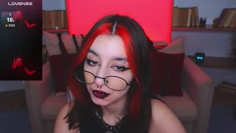 Snapshot of mistress__marcelline chatting on November 2025 09:42:02 AM Marcelline online show from November 2025 09:42:02 AM