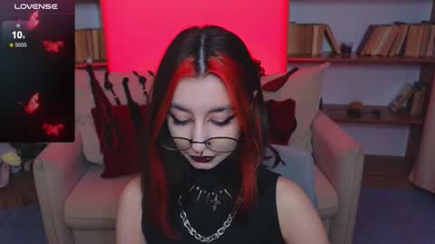 Snapshot of mistress__marcelline chatting on November 2025 10:15:01 AM Marcelline online show from November 2025 10:15:01 AM