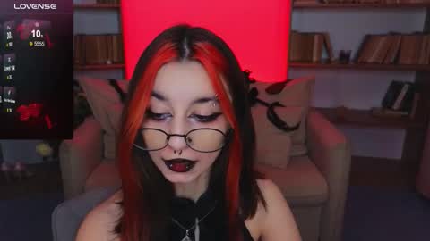 Snapshot of mistress__marcelline chatting on November 2025 09:43:02 AM Marcelline online show from November 2025 09:43:02 AM