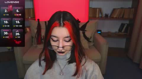 Snapshot of mistress__marcelline chatting on November 2025 10:51:02 AM Marcelline online show from November 2025 10:51:02 AM