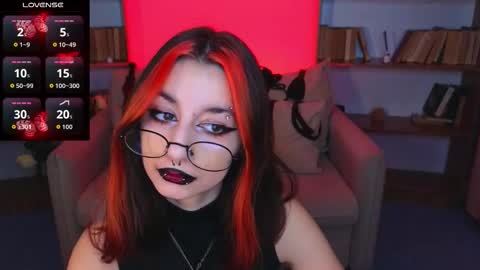 Snapshot of mistress__marcelline chatting on December 2025 09:51:02 AM Marcelline online show from December 2025 09:51:02 AM