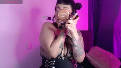       online show from February 2025 06:52:02 AM