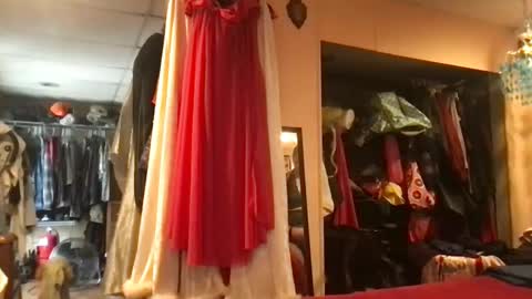 Snapshot of mistress_lk chatting on January 2025 04:33:01 PM MistyVale online show from January 2025 04:33:01 PM