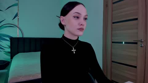 Mistress Mia online show from October 2025 10:40:02 PM