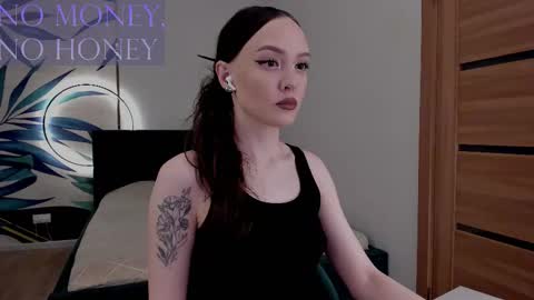 Mistress Mia online show from January 2026 04:38:02 AM